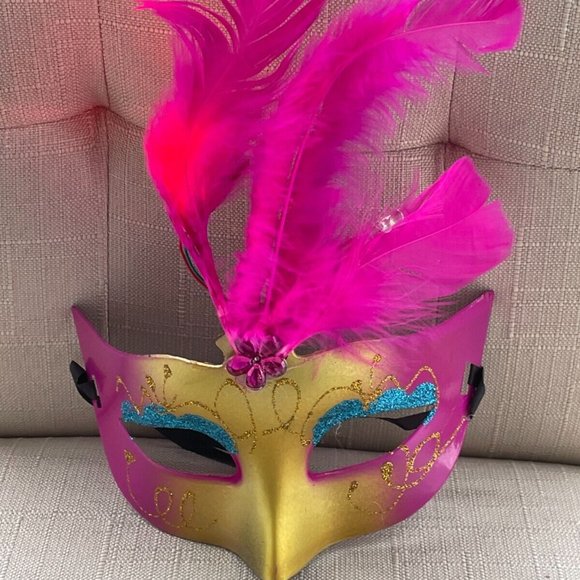 Party Mask Light Up Deep Pink Fuax Feather Masquerade Mask - Picture 2 of 11